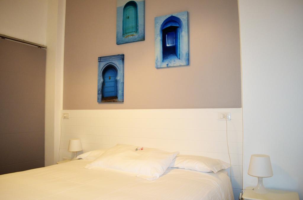 Hotel Spot Varazze Bilik gambar
